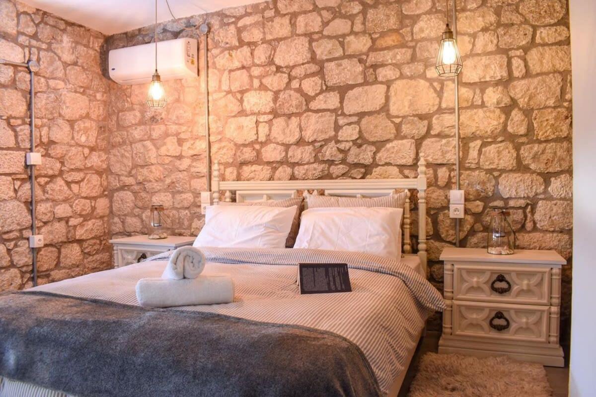 Coastal Stone Hideaway With Stunning Scenery Villa Kitriai Exterior photo